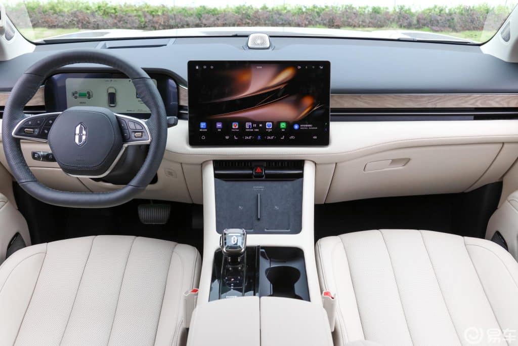 Upgrade des Car-Navigationssystems
